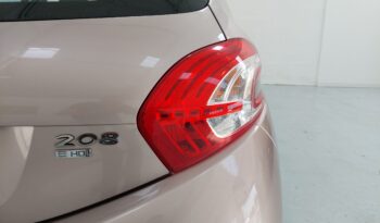 PEUGEOT 208 ALLURE 1.6 HDI 92ch 8V TURBO FAP complet