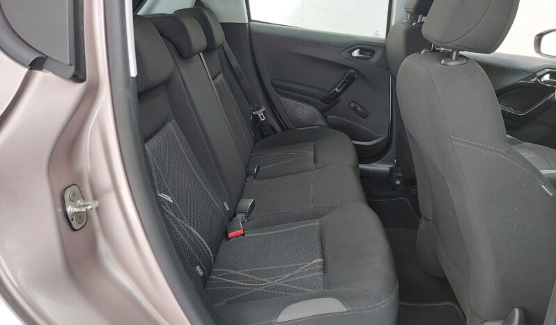 PEUGEOT 208 ALLURE 1.6 HDI 92ch 8V TURBO FAP complet