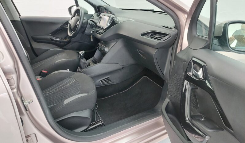 PEUGEOT 208 ALLURE 1.6 HDI 92ch 8V TURBO FAP complet