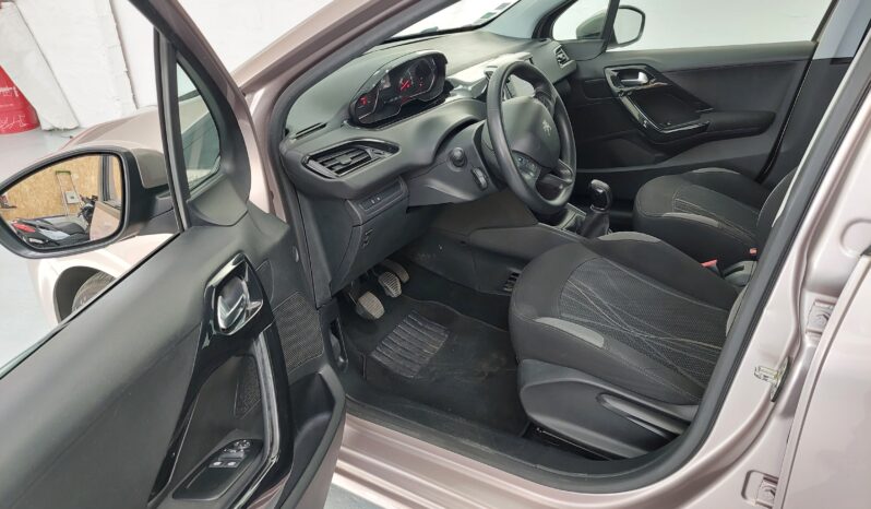 PEUGEOT 208 ALLURE 1.6 HDI 92ch 8V TURBO FAP complet