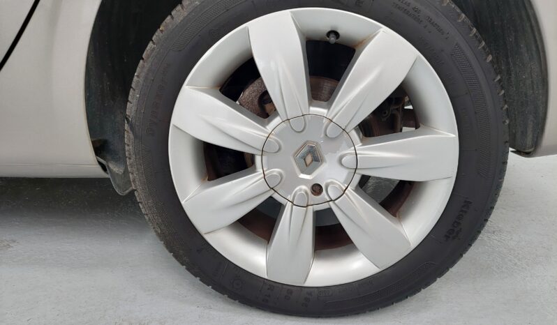 RENAULT CLIO III ESTATE 1.5 DCI 105ch FAP complet