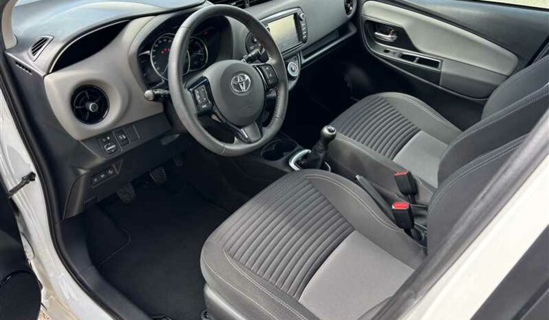 
								Toyota Yaris III FRANCE 1.0i 70ch full									