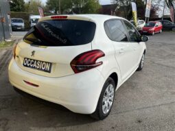 
										Peugeot 208 1.5hdi 100ch FAP full									