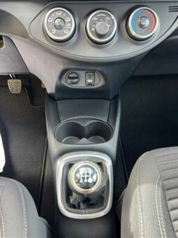 
										Toyota Yaris III FRANCE 1.0i 70ch full									