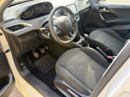 
										Peugeot 208 1.5hdi 100ch FAP full									