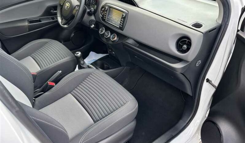 
								Toyota Yaris III FRANCE 1.0i 70ch full									