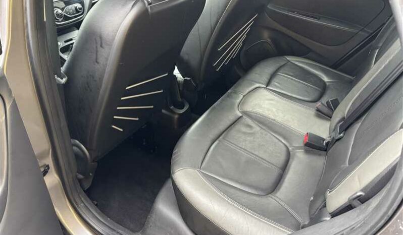 
								Renault Captur ENERGY PURE 1.5DCI 110ch FAP full									