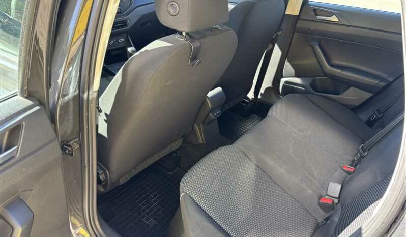 
								Volkswagen Polo VI TRENDLINE 1.0i 80ch full									