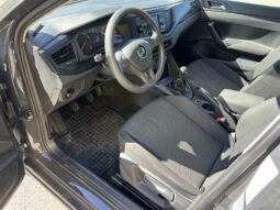 
										Volkswagen Polo VI TRENDLINE 1.0i 80ch full									