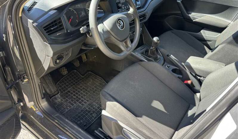 
								Volkswagen Polo VI TRENDLINE 1.0i 80ch full									
