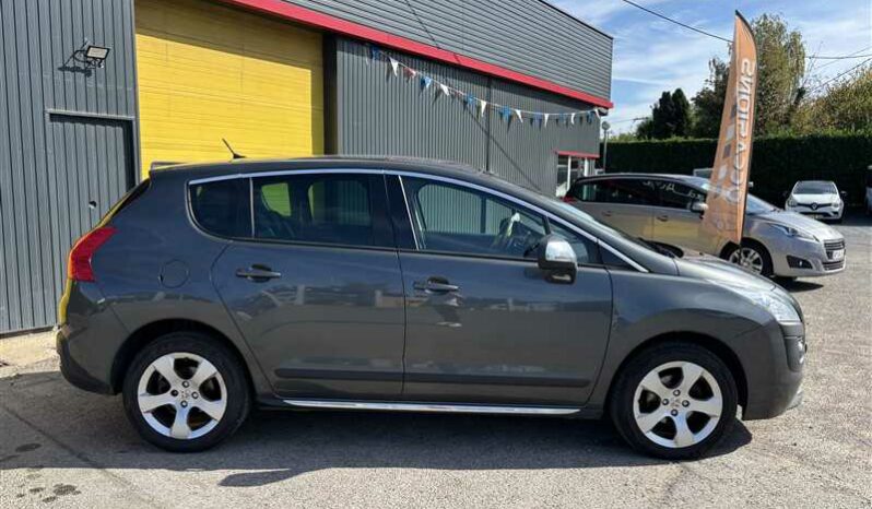 
								Peugeot 3008 ACTIVE 1.6HDI 115ch FAP full									