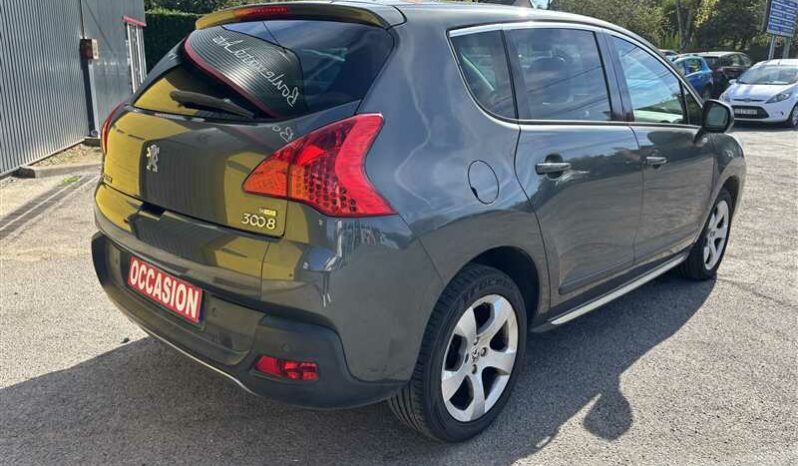 
								Peugeot 3008 ACTIVE 1.6HDI 115ch FAP full									