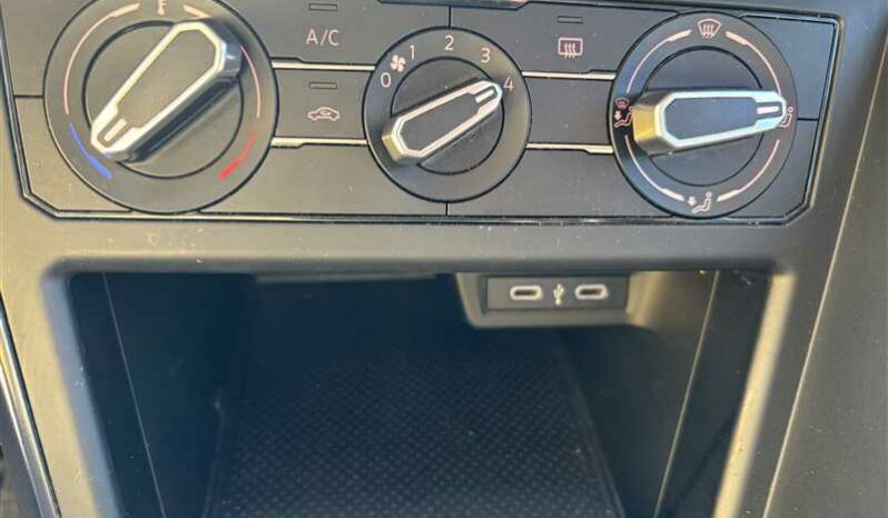 
								Volkswagen Polo VI TRENDLINE 1.0i 80ch full									