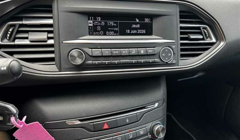 
								Peugeot 308 II ACCCESS 1.6 HDI 100ch FAP full									