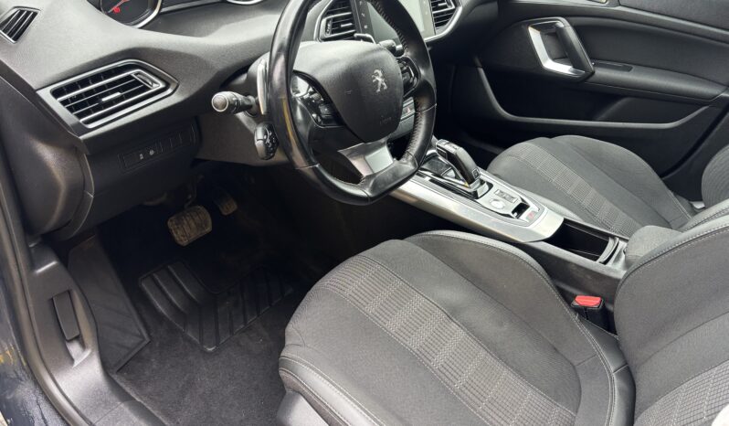 
								PEUGEOT 308 II ALLURE 1.5HDI 130ch FAP BOITE AUTOMATIQUE full									