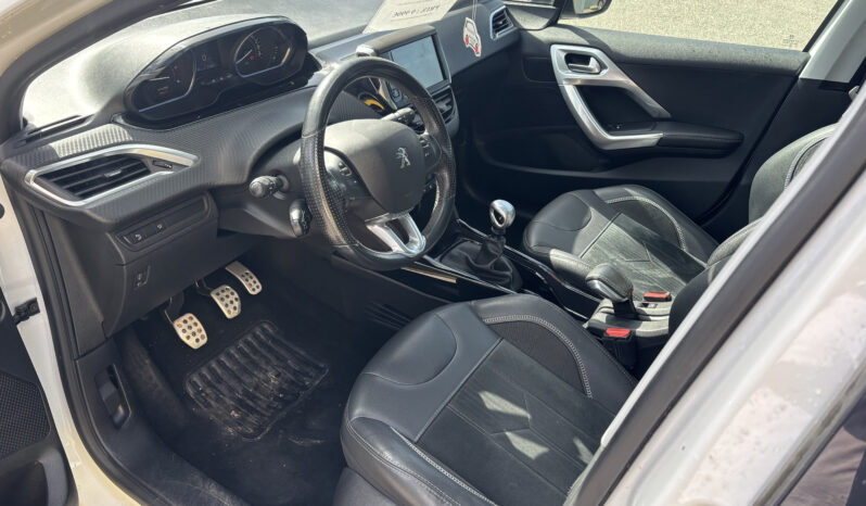
								PEUGEOT 2008 CROSSWAY 1.6BLUEHDI 120ch S&S full									