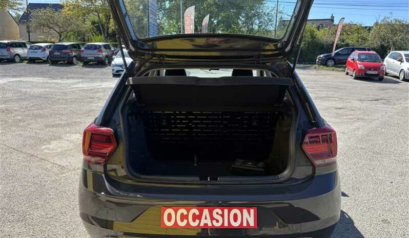 
								Volkswagen Polo VI TRENDLINE 1.0i 80ch full									