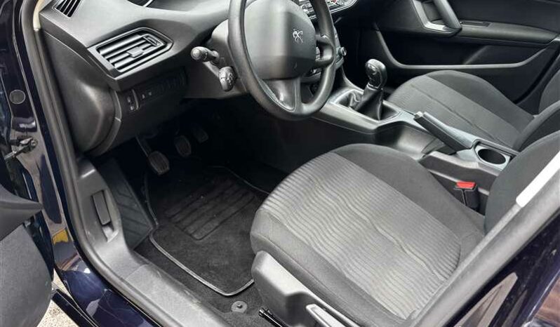 
								Peugeot 308 II ACCCESS 1.6 HDI 100ch FAP full									
